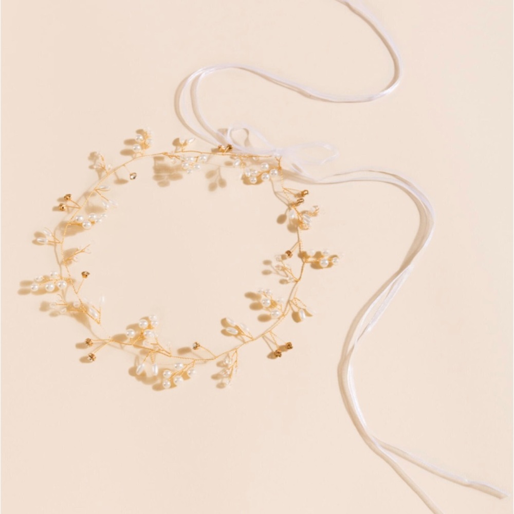 Women's Charlotte Floral Wreath Pearl Filigree Headband